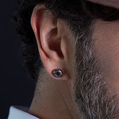 pendientes para hombre farfetch.